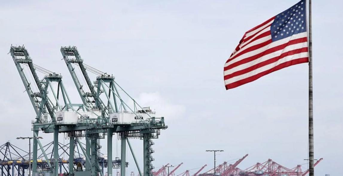 Donald Trampın yeni gömrük rüsumu gözləniləndən daha aşağı faizlə qüvvəyə minir