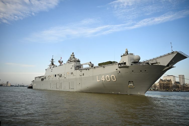 Türk Donanması Rotterdamda Hollanda Mətbuatının Diqqət Mərkəzində