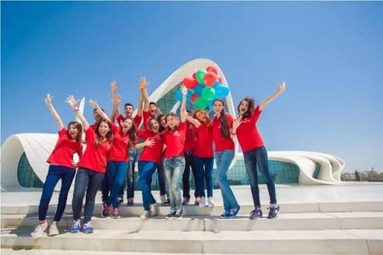 Ödənişli təcrübələr: gənclər üçün real fürsət, yoxsa məhdud imkan? 