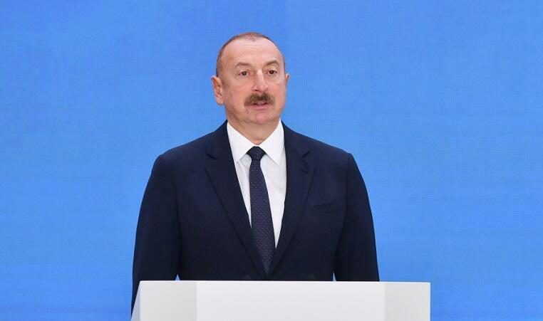 Əliyevlə Koşta mətbuata bəyanatlarla çıxış etdilər