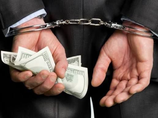 “Korrupsiya niyə bitmir? – Ekspert səbəbləri açıqlayıb”