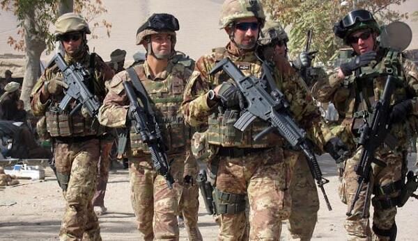 İtaliya hərbi bazasına hücum edilib