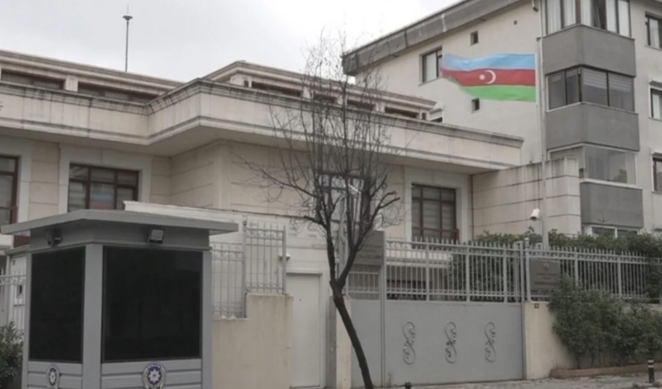 Azərbaycanın Türkiyədəki səfirliyi 10 gün konsulluq xidməti göstərməyəcək