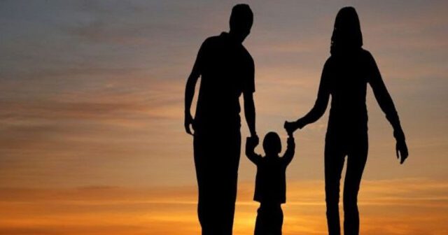 "Bir uşaqlı ailə modeli millətin yenilənməsinə mane olur " - Ekspert rəyi