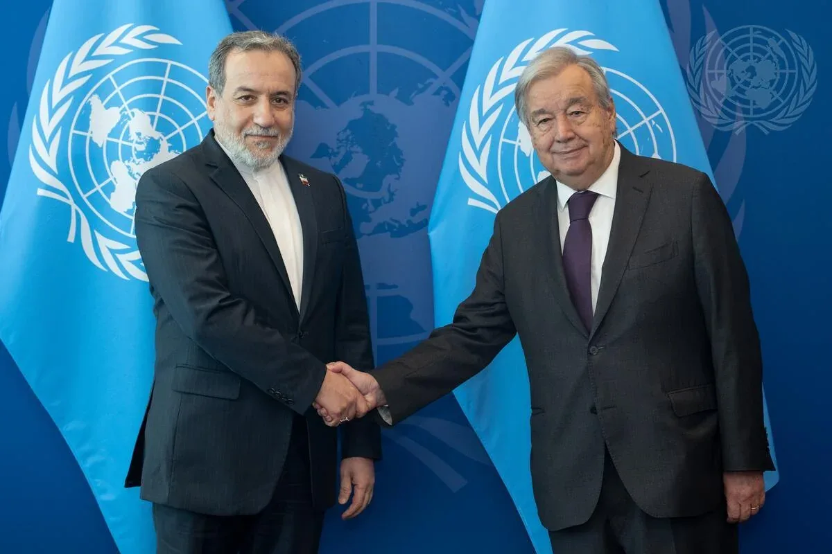 Əraqçi BMT Baş katibi ilə Hörmüz boğazındakı vəziyyəti müzakirə edib