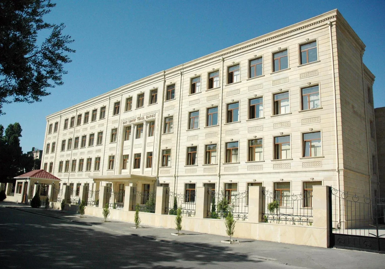 Valideynlərin diqqətinə: Birinci sinfə qeydiyyat prosesi...