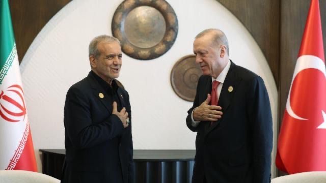 Pezeşkiyan: Türkiyənin İranla təsirli həmrəyliyini yüksək qiymətləndiririk