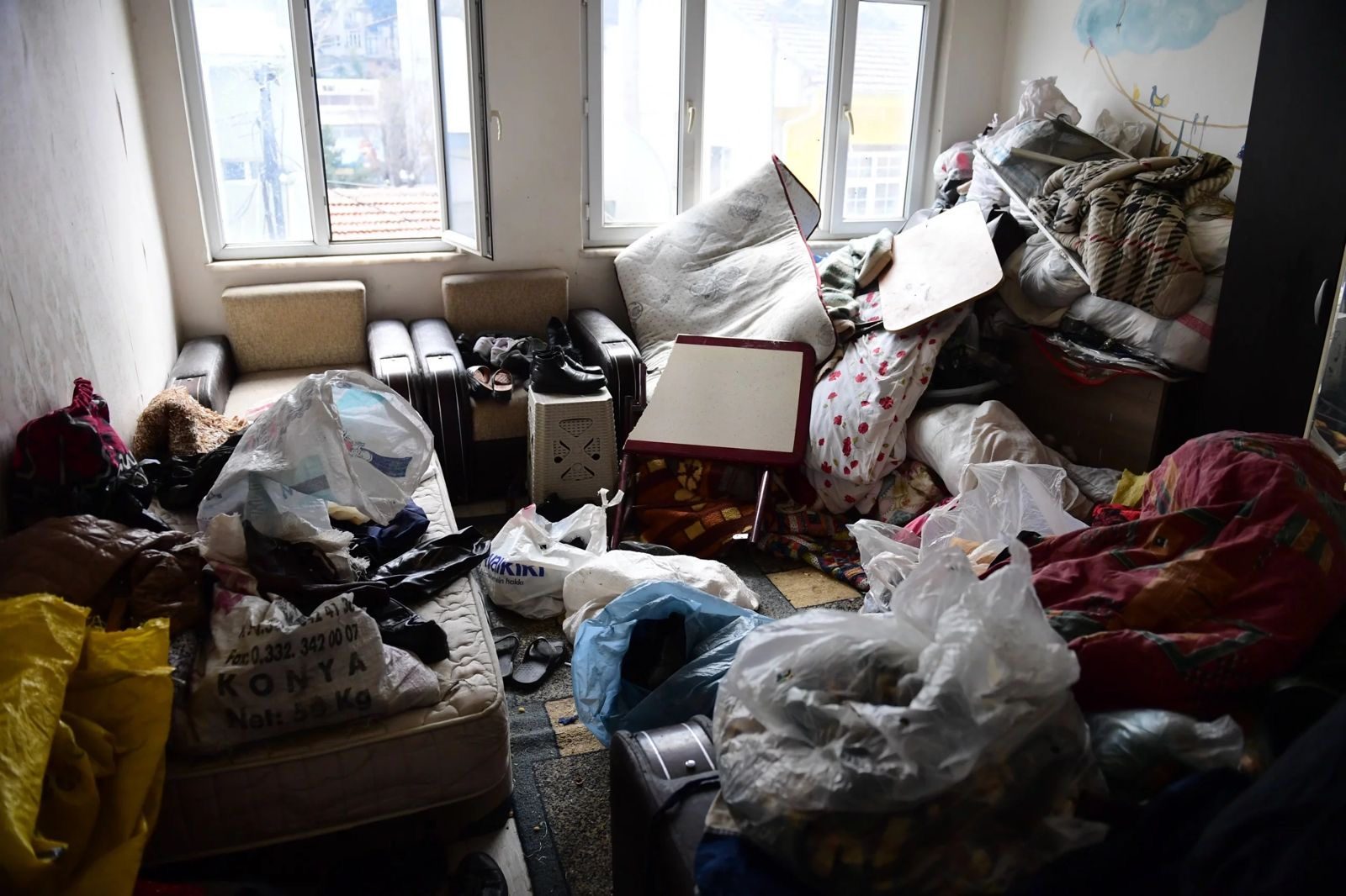 Kirayə evdə yaşayan şəxsin hüquqları pozularsa, qanun onu necə qoruyur? - Hüquqşünas rəyi