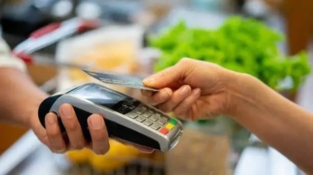 Tələbələr üçün endirimlər niyə azdır? 