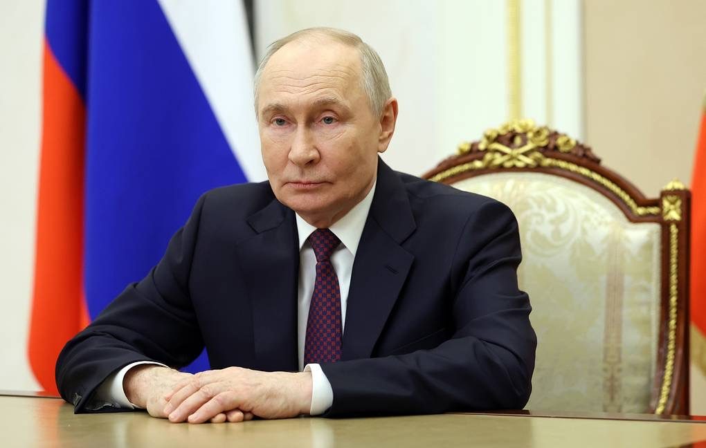 Vladimir Putin: “Qərbin üstünlüyü zəifləyir, yeni inkişaf mərkəzləri formalaşır”