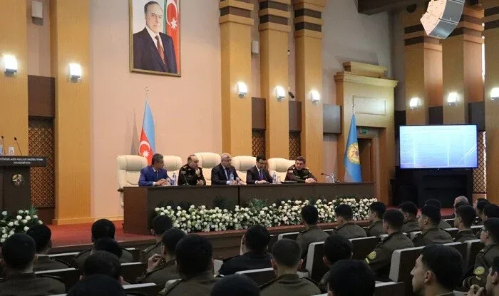 FHN Akademiyasında praktiki-maarifləndirici tədbir keçirilib