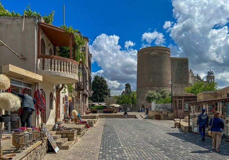 Yay turizmi valyuta bazarına necə təsir edir? - AÇIQLAMA 