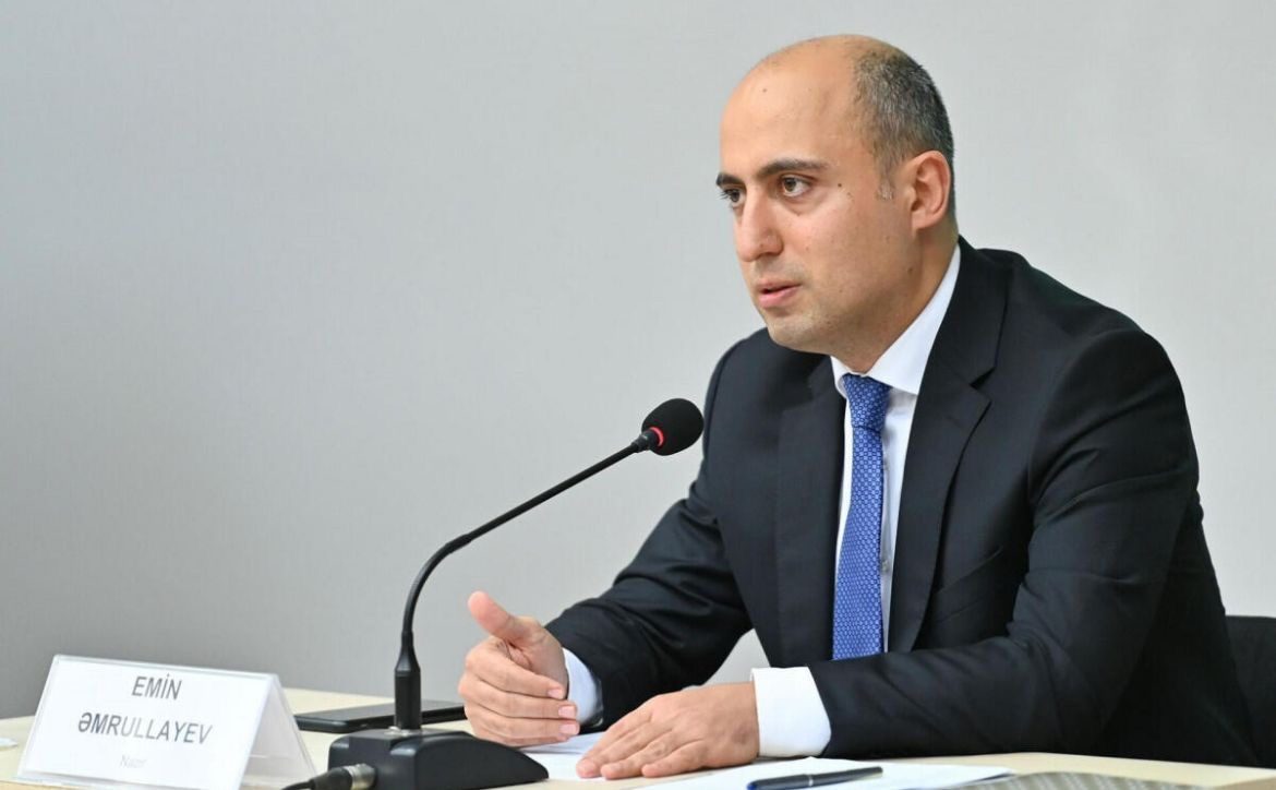 Bakıdakı tələbə sayının azaldılması gündəmdə