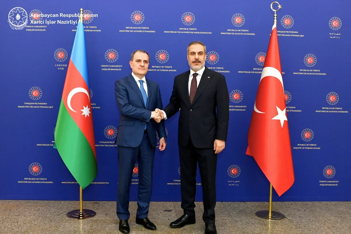 Ceyhun Bayramov Hakan Fidan arasında telefon danışığı olub
