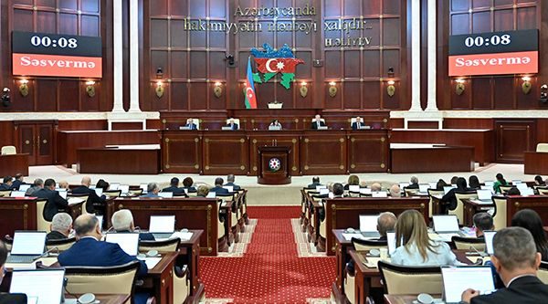Milli Məclisin komitəsində sığorta, innovasiya və rəqəmsal iqtisadiyyatla bağlı dəyişikliklərə baxılıb