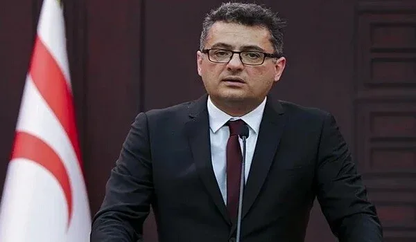 Şimali Kipr prezidenti xəstəxanaya aparılıb 