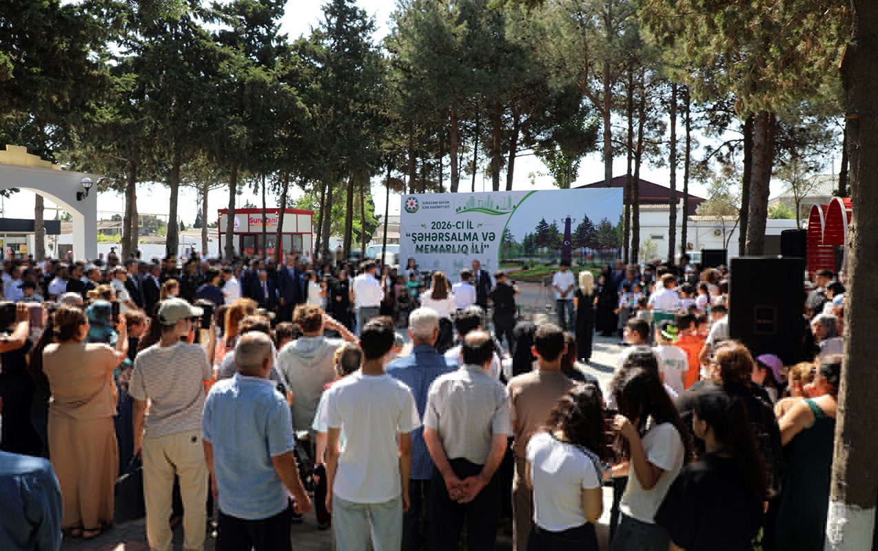 Suraxanıda yenidən qurulan park istifadəyə verilib