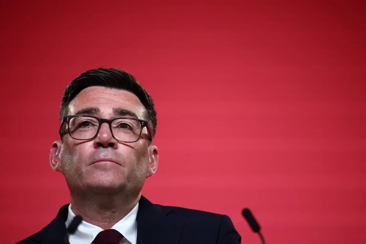 Endi Bernem Böyük Britaniya Leyboristlər Partiyasının yeni lideri elan edilib