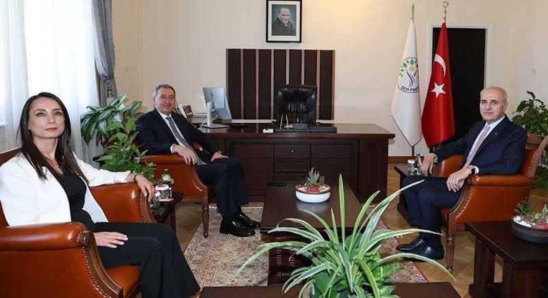 Kurtulmuş səfərə çıxıb