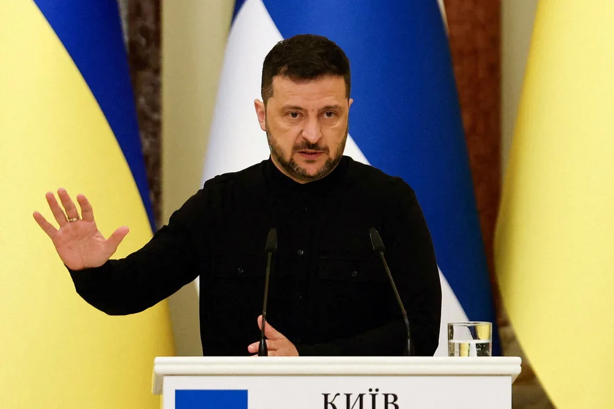 Zelenski: Yaroslavlda neft emalı zavoduna endirilən zərbə uğurlu olub