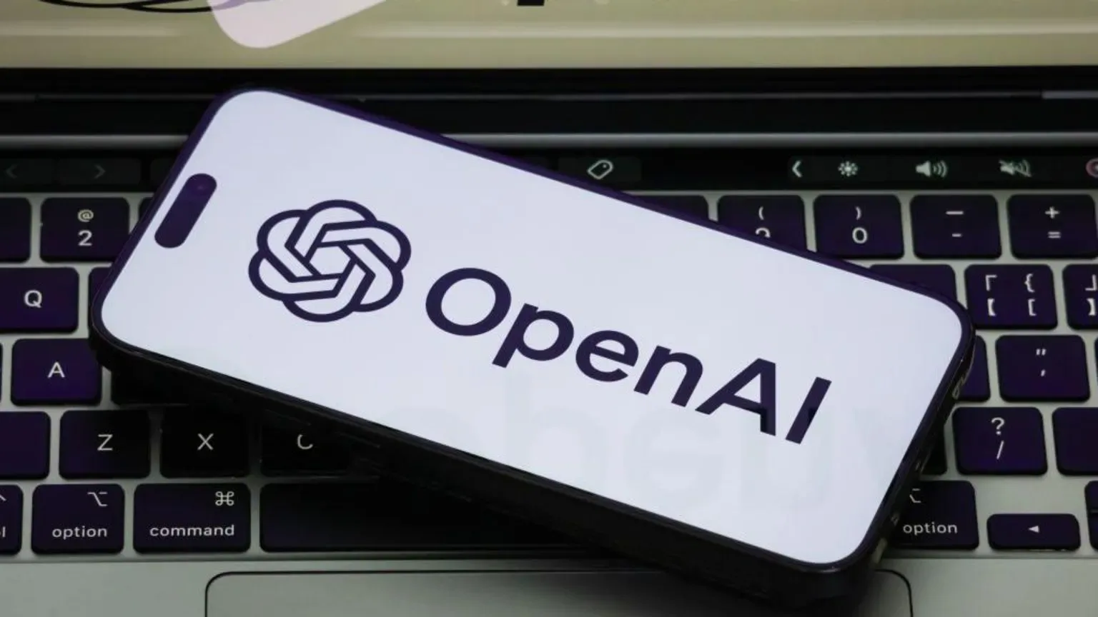 OpenAI süni intellekti haker hücumu həyata keçirdikdən sonra təlim prosesini yavaşladır