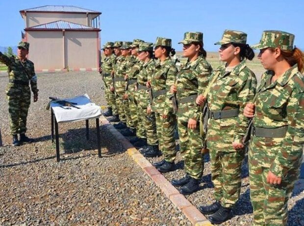 Qadın hərbi qulluqçular üçün yeni qayda - İLKİN MÜQAVİLƏ MÜDDƏTİ 3 İLDƏN 6 AYA ENDİRİLDİ 